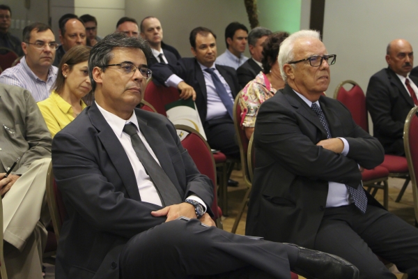 Dirigentes presentes ao evento realizado em Porto Alegre