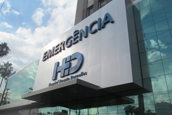 Hospital Ernesto Dornelles realiza procedimento pioneiro e inovador de redução de estômago