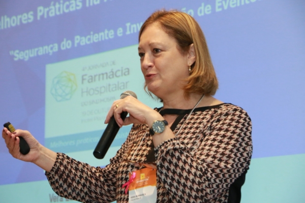 Vera Borrasca falou sobre segurança do paciente e investigação de eventos