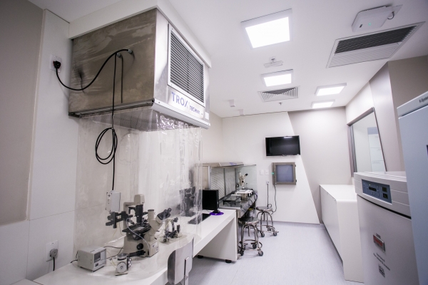 Com nova o sistema time-lapse, embriões não precisam mais ser retirados da incubadora para avaliação no microscópio