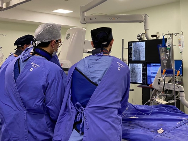 Hospital Tacchini realiza o primeiro implante transcateter de válvula aórtica-
