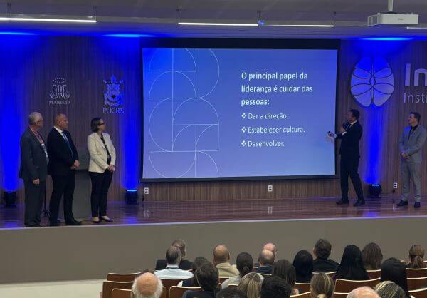 Manuir Mentges reitor pucrs