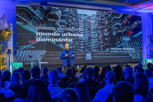 mundo urbano dominante leandro karnal