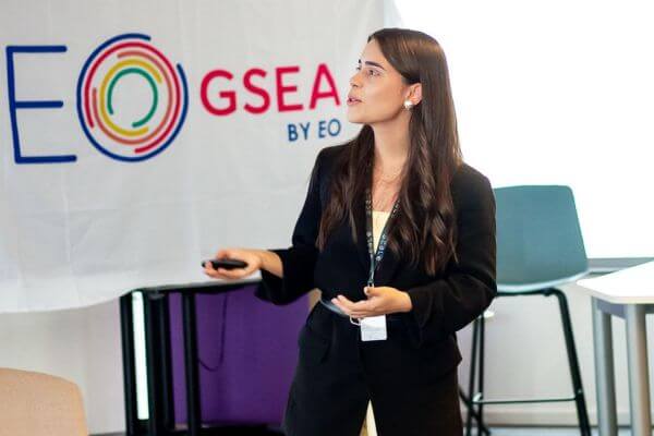 maria eduarda wecker scale