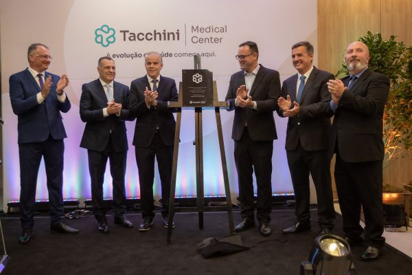 INAUGURACAO TACCHINI MEDICAL CENTER