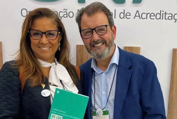 Alessandra-Dewes-Salvador-Gullo-ONA-HOSPITALAR-HEALTH-MEETING