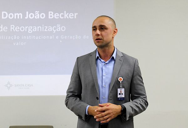Henrique Oliveira Santa Casa de Porto Alegre