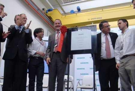 Siemens inaugura em Santa Catarina fábrica voltada à produção de equipamentos para medicina diagnóstica