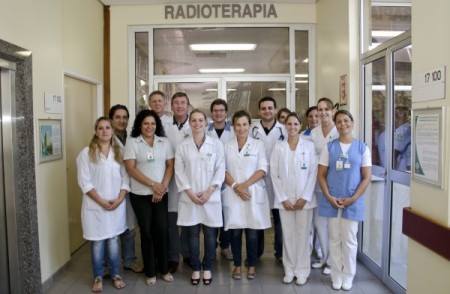 Equipe radioterapia reunida