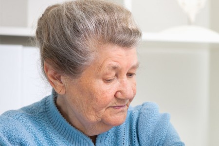 Pesquisa busca identificar relação entre Alzheimer e alterações de linguagem