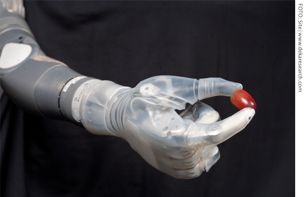 Braço robótico de alta tecnologia começará a ser comercializado