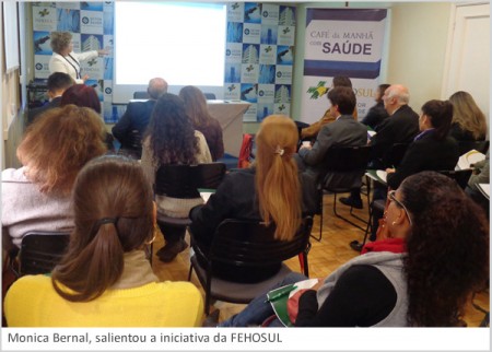 Mônica Bernal em palestra