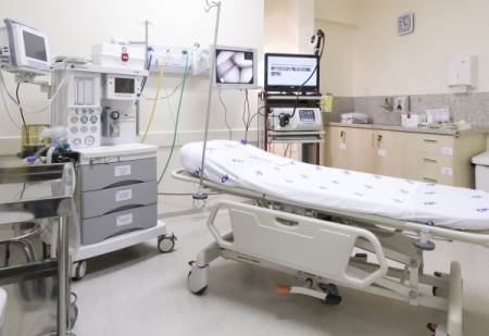 Unidade de Endoscopia do Hospital Ernesto Dornelles completa um ano