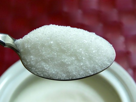 Afinal, adoçantes artificiais são mais ou menos prejudiciais do que açúcar normal?