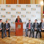 PORTO ALEGRE, RS,BRASIL 11.08.2015: O governo do Estado firmou, nesta terça-feira (11), termo de cooperação com entidades representativas de universidades, hospitais, empresas, prefeituras, planos de saúde, associações empresariais e setoriais, instituições de apoio, parques tecnológicos e arranjos produtivos locais, prevendo a colaboração para o estabelecimento do cluster de tecnologias para a área de saúde no Rio Grande do Sul. Foto: Karine Viana/Palácio Piratini