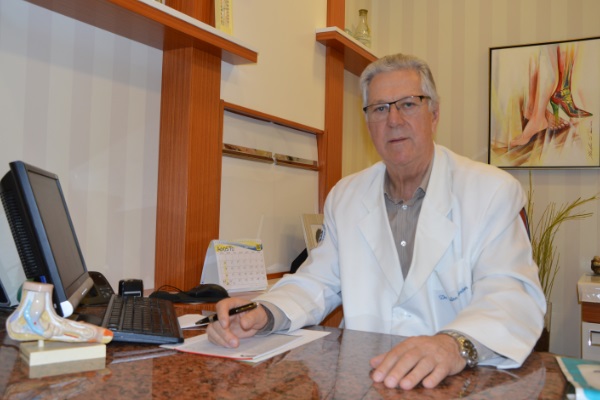 Dr. Gaston Endres