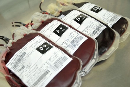 Banco de sangue do Canadá cogita instituir pagamento para doadores