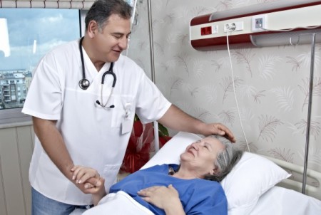 Controvérsias sobre unidades hospitalares para idosos 