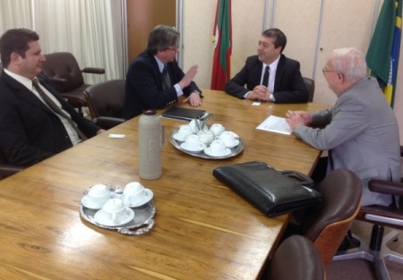 Fehosul se reúne com o Ministro do Trabalho Ronaldo Nogueira