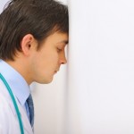 como os profissionais devem agir após um erro médico