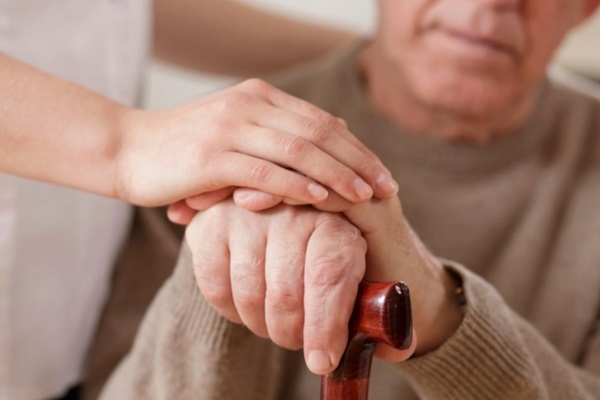 Tire suas dúvidas sobre tratamentos para a doença de Parkinson