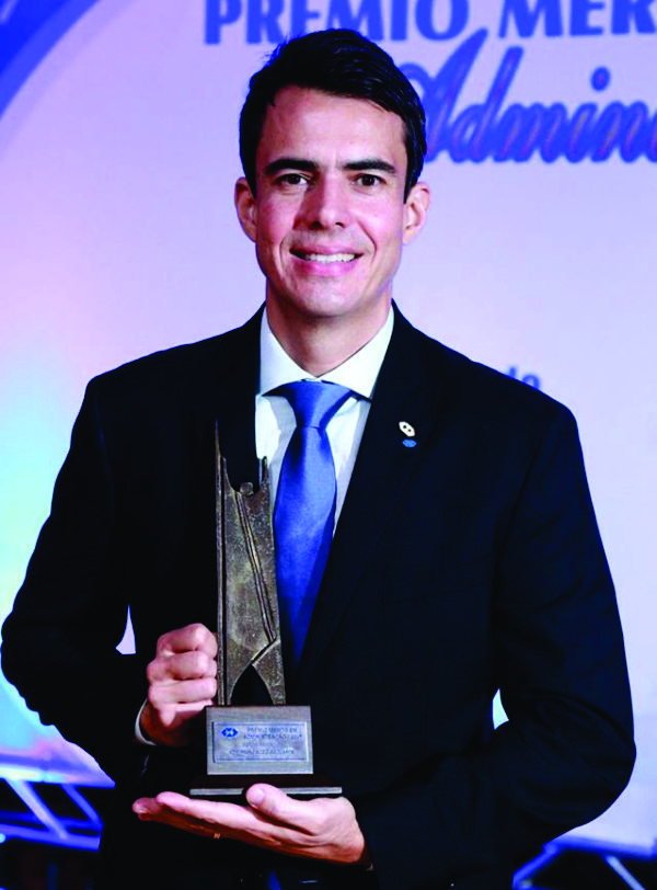Francisco Dias Duarte, diretor administrativo Francisco Duarte da Serdil Radiologia, homenageado na categoria Setor Privado