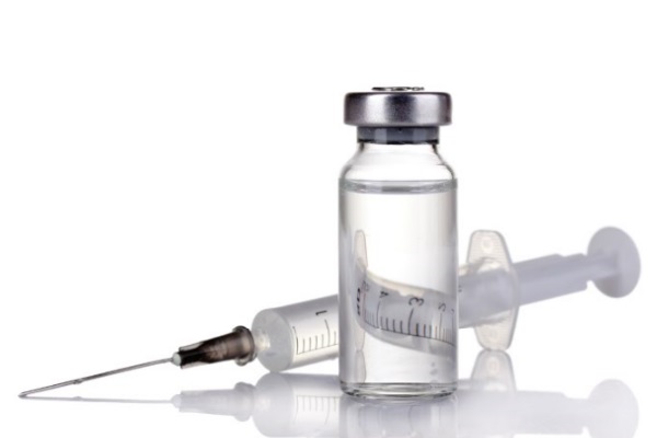 Novo regulamento da Anvisa permite vacinação em farmácias e drogarias