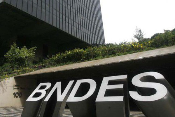 BNDES lança linha de crédito de R$ 2 bi para hospitais e laboratórios