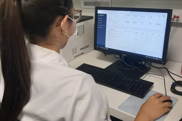 Farmácia Clínica da Santa Casa de Porto Alegre utiliza inteligência artificial para validação de prescrições