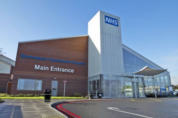 Quase 1/3 dos pacientes Covid internados nos hospitais da Inglaterra tiveram reinternação após a alta