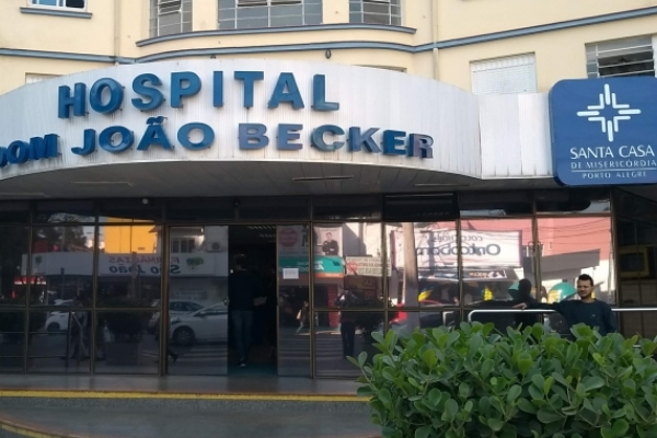Hospital Dom João Becker fecha emergência Covid devido à superlotação
