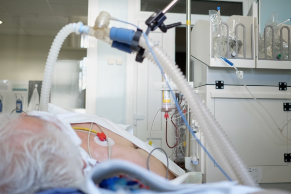 “Kits intubação” podem começar a faltar nos hospitais do RS