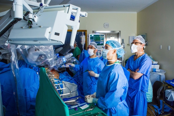 Faculdade Moinhos oferece curso de extensão em cirurgia robótica urológica
