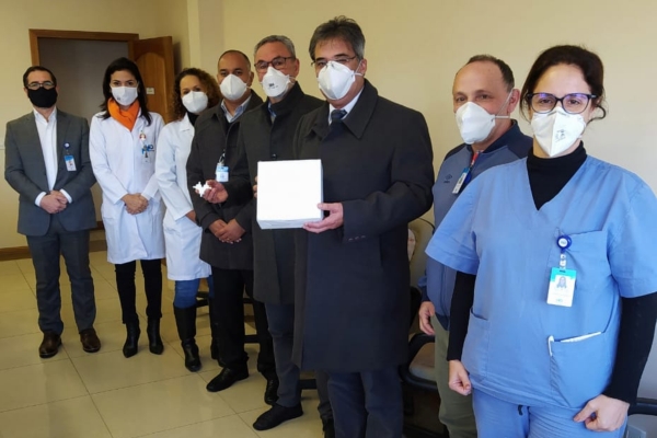 Hospital Ernesto Dornelles recebe protótipo para tratamento de pacientes com Covid-19 da PUCRS