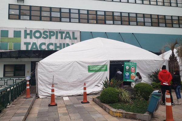 Hospital Tacchini alerta sobre tempo de espera em atendimentos