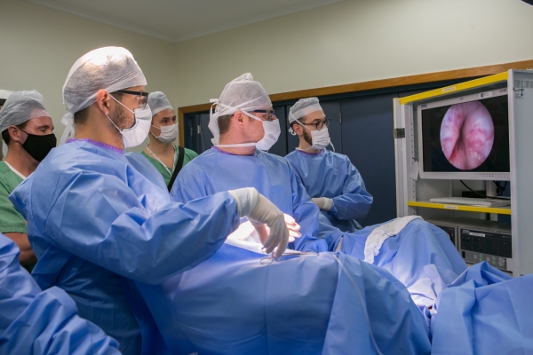 UroLift Hospital Moinhos realiza procedimento pioneiro para o tratamento de doença da próstata