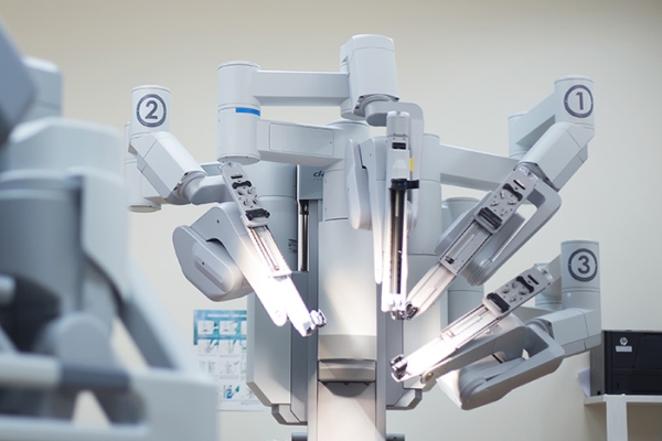 Curso de imersão em cirurgia robótica para acadêmicos de medicina e médicos residentes