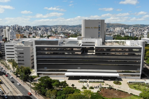 Hospital de Clínicas de Porto Alegre confirma surto de Covid-19 em duas áreas