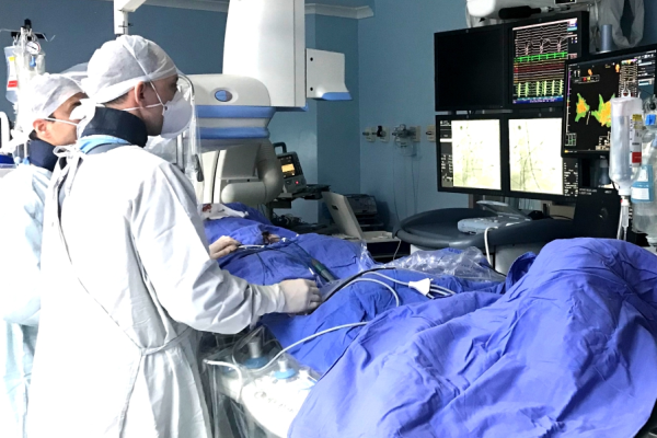 Hospital Divina Providência usa técnica avançada para tratar de arritmias cardíacas complexas 