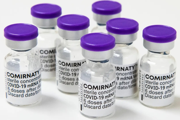 Vacinas da Pfizer contra a COVID-19 têm prazo de validade ampliado pela Anvisa