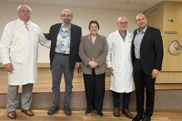 Radiologista norte-americano Donald Resnick realiza conferência no Hospital Mãe de Deus
