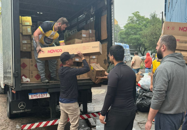 Instituto Unicred entrega doações para auxiliar vítimas das chuvas no Rio Grande do Sul