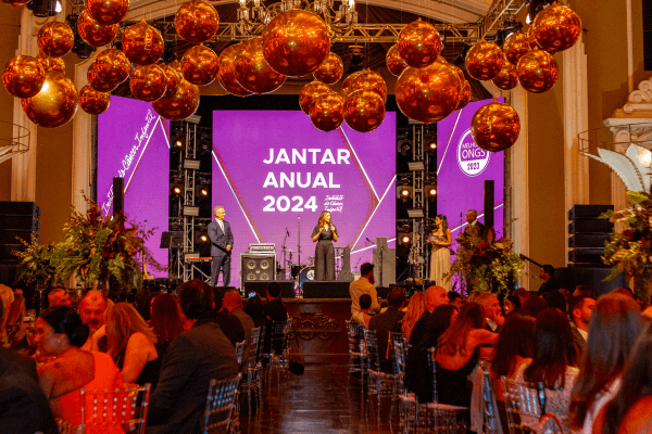 Jantar Anual do Instituto do Câncer Infantil celebra conquistas e emociona convidados