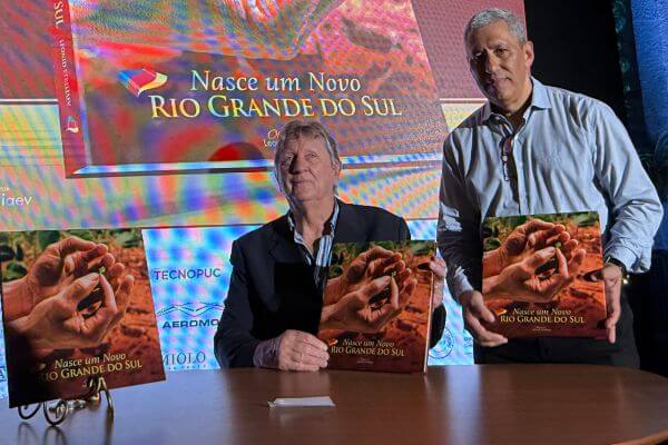 Lançamento de livro sobre reconstrução do RS após as enchentes valoriza ações voluntárias e apoio da AMRIGS