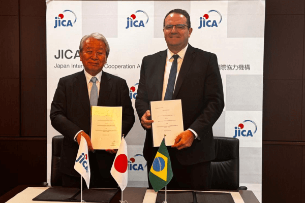 BNDES e Agência de Cooperação Internacional do Japão assinam empréstimo de R$ 1,1 bi para investimentos em saúde e MPMEs