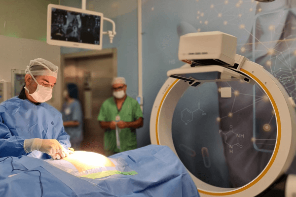 Procedimento pioneiro no mundo realizado no Hospital Moinhos é destaque em periódico