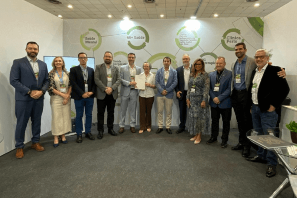 Acordo de R$ 5 milhões é assinado na HEALTH MEETING BRASIL SINDIHOSPA