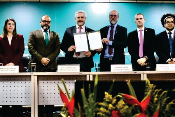 Ministério da Saúde anuncia R$ 25 milhões para redução de fila de registros na Anvisa