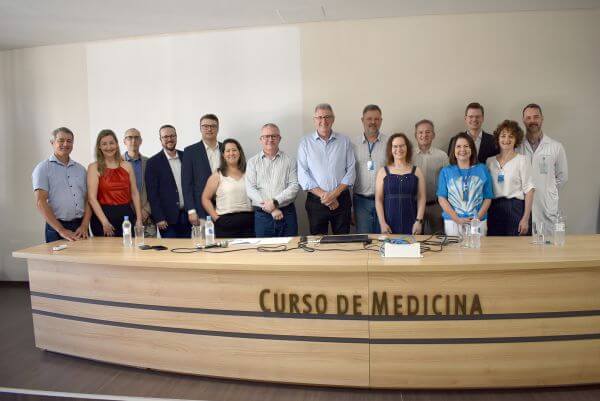 Contrato para início das obras do prédio da Medicina da Unisc no Hospital Santa Cruz é assinado