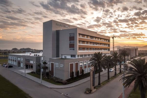 Tacchimed reforça rede de atendimento no litoral com Hospital LifePlus e Inóstica